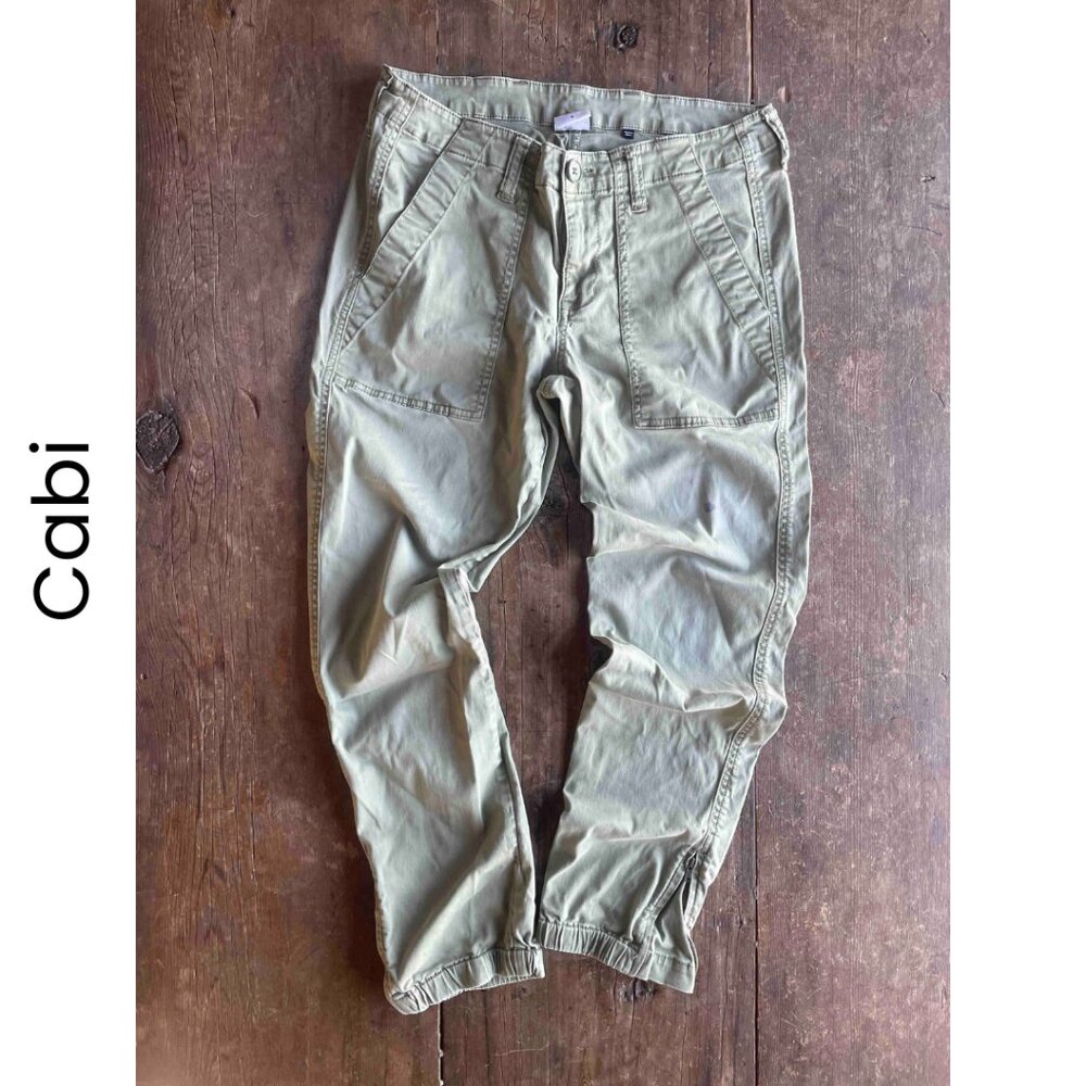 Cabi  I  Mid Rise Light military Green Cropped Safari Pants  I  Size 4